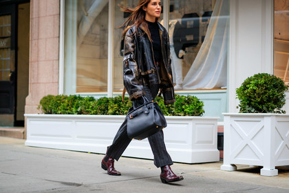 black bag, black jacket, bordeaux, brown jacket, burgundy, gala gonzalez, graphic pants, grey pants, grey sweater, leather bag, leather belt, leather jacket, leather shoes, printed pants, ralph lauren, red belt, red boots, trousers, frenchystyle, jonathan paciullo, street style, NYFW, NEW YORK, AUTUMN WINTER 2019-2020, AW 19-20, FALL WINTER 2019-2020, FW 19-20, fashion week, FW, atmosphere details, horizontal, detail