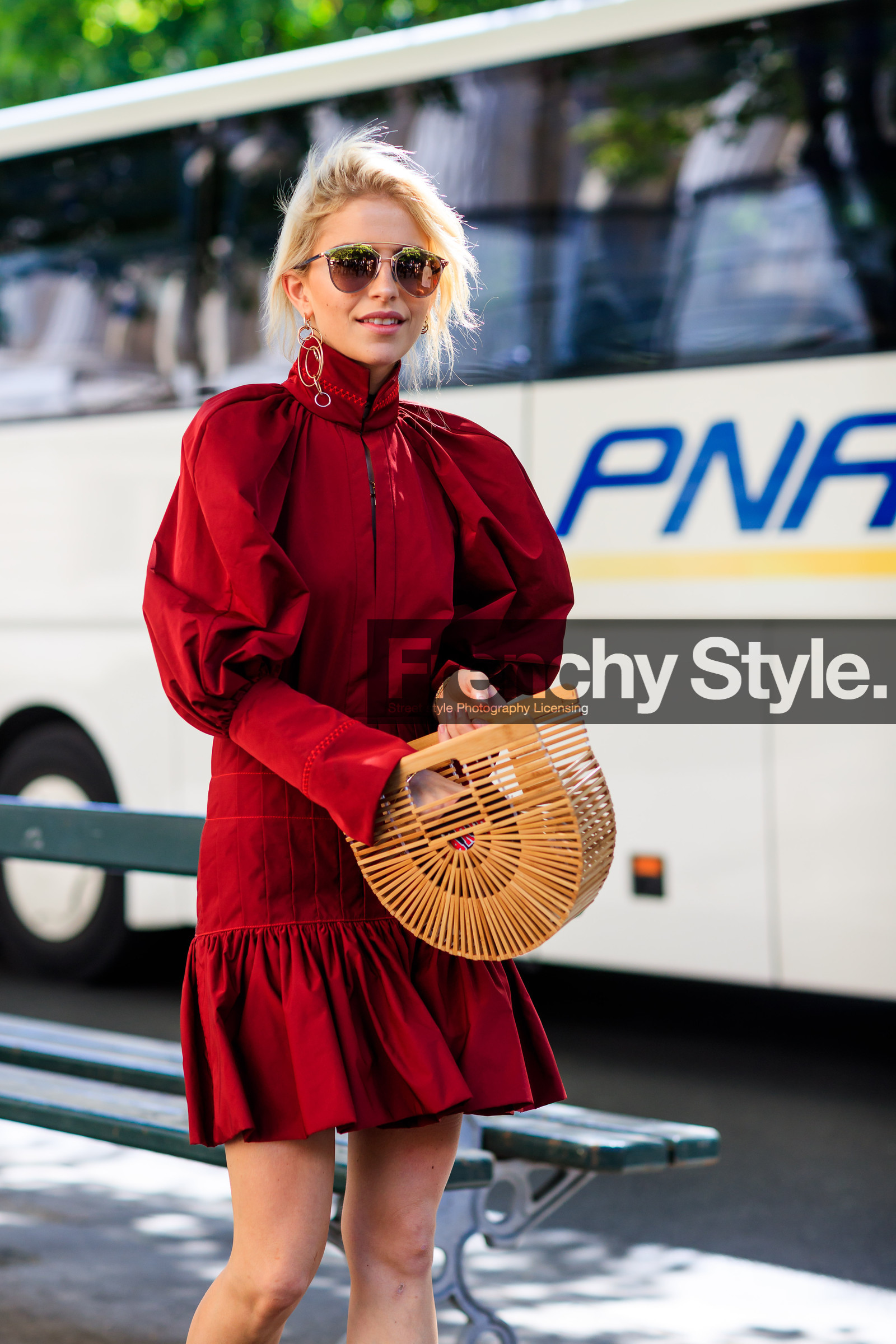 atmosphere details, caro daur, detail, earrings, fashion week, frenchystyle, FW, graphic bag, jonathan paciullo, MENSWEAR, PARIS, PFW, red dress, ruffles, SPRING SUMMER 2018, SS 18, straw bag, street style, sunglasses, vertical