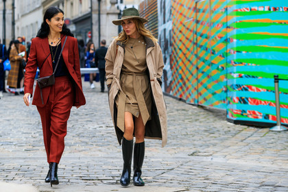 ece sukan, caroline issa, red jacket, red pants, red suits, multi necklace, golden necklace, big chain necklace, stone necklace, red necklace, blue necklace, long necklace, multi charms necklace, black pullover, black leather boots, crossbody bag, box bag, sunglasses box, brown leather bag, beige hat, beige trench coat, beige dress, mini dress, belted dress, kaki hat, flat boots, high boots, fashion week, frenchystyle, FW, jonathan paciullo, street style, PFW, PARIS, SPRING SUMMER 2020, SS 20, horizontal, atmosphere details, full length