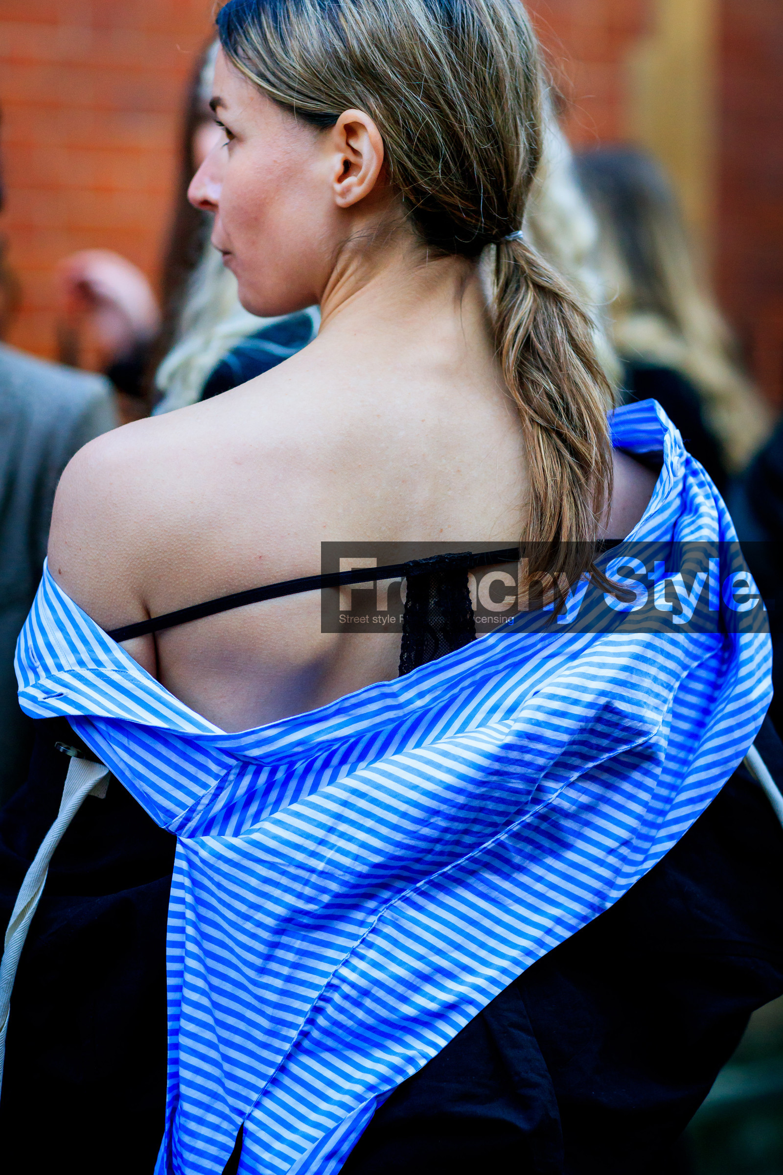 AUTUMN WINTER 2017-2018, AW 17-18, back detail, black shirt, blue shirt, detail, FALL WINTER 2017-2018, fashion week, frenchystyle, FW, FW 17-18, geometric, graphic shirt, irina lakicevic, jonathan paciullo, LFW, LONDON, off the shoulder, open back, printed shirt, street style, striped shirt, vertical