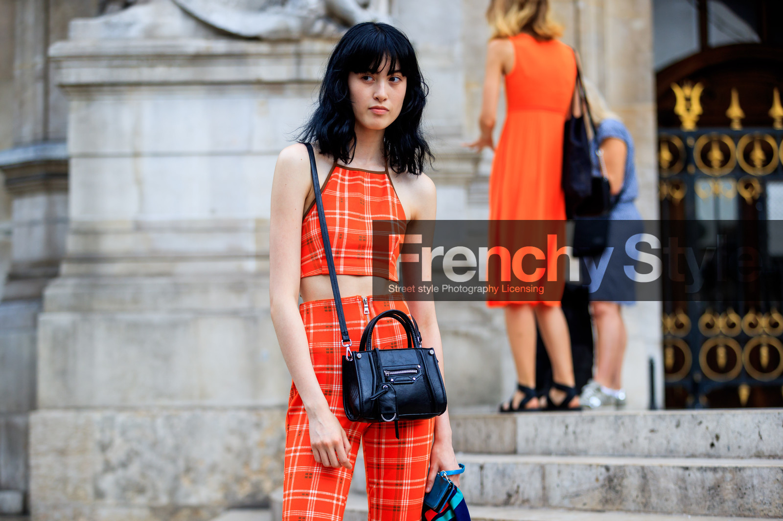 black bag, checked, checked pants, checked top, graphic pants, high waist, leather bag, orange pants, orange top, plaid, printed pants, trousers, zip, fashion week, frenchystyle, FW, jonathan paciullo, street style, PFW, PARIS, atmosphere details, horizontal, detail, model, AUTUMN WINTER 2018-2019, FALL WINTER 2018-2019, FW 18-19