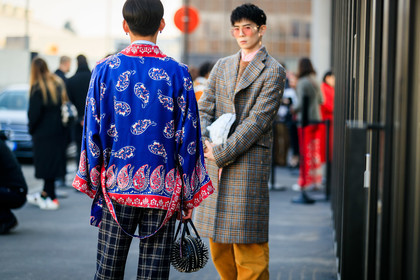 black bag, blue jacket, blue pants, checked, graphic bag, graphic jacket, graphic pants, leather bag, plaid, printed bag, printed jacket, printed pants, studs, sunglasses, trousers, fashion week, frenchystyle, FW, jonathan paciullo, street style, MFW, MILAN, AUTUMN WINTER 2019-2020, AW 19-20, FALL WINTER 2019-2020, FW 19-20, atmosphere details, detail, horizontal