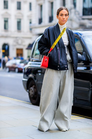 beige turtleneck, black jacket, erica pelosini, fashion week, frenchystyle, full length, FW, grey jumpsuit, jonathan paciullo, leather bag, leather jacket, LFW, LONDON, off white, red bag, SPRING SUMMER 2018, SS 18, street style, trousers, vertical