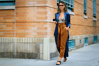 animal print, beige top, black shoes, blue coat, brown pants, bustier top, jen wonders, leather shoes, printed top, sunglasses, trousers, zebra, street style, jonathan paciullo, FW, frenchystyle, fashion week, NYFW, NEW YORK, SPRING SUMMER 2019, SS 19, atmosphere details, horizontal, full length