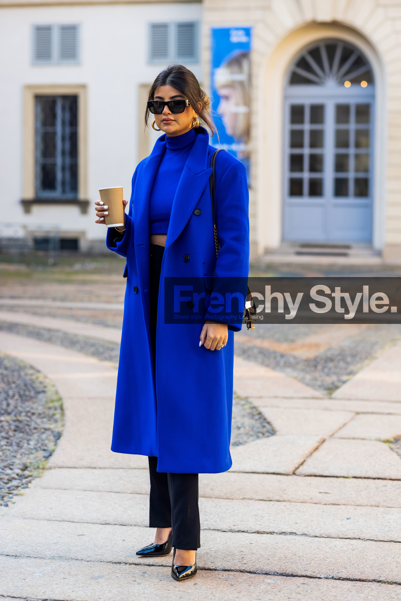 bicolor bag, black sunglasses, blue coat, blue turtleneck, coat, color, color block, electric blue, leather bag, Ola Farahat, printed bag, sunglasses, tods bag, wool coat, zebra print, black pants, black heels, long coat, fashion week, frenchystyle, FW, jonathan paciullo, street style, MFW, MILAN, SPRING SUMMER 2022, SS 22, vertical, full length
