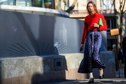 black shoes, blue skirt, graphic skirt, green bag, leather bag, leather shoes, marine serre, printed skirt, red sweater, transparent shoes, fashion week, frenchystyle, FW, jonathan paciullo, street style, PFW, PARIS, AUTUMN WINTER 2019-2020, AW 19-20, FALL WINTER 2019-2020, FW 19-20, horizontal, atmosphere details, full length
