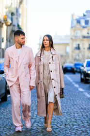alice & j.s, christian dior, dior homme, embroidered bag, fishnet, graphic bag, graphic dress, leather bag, leather shoes, multicolor bag, pink coat, pink dress, pink jacket, pink pants, pink shoes, pink suit, printed bag, printed dress, saddle bag, trousers, white shoes, fashion week, frenchystyle, FW, jonathan paciullo, street style, PFW, PARIS, AUTUMN WINTER 2019-2020, AW 19-20, FALL WINTER 2019-2020, FW 19-20, vertical, full length