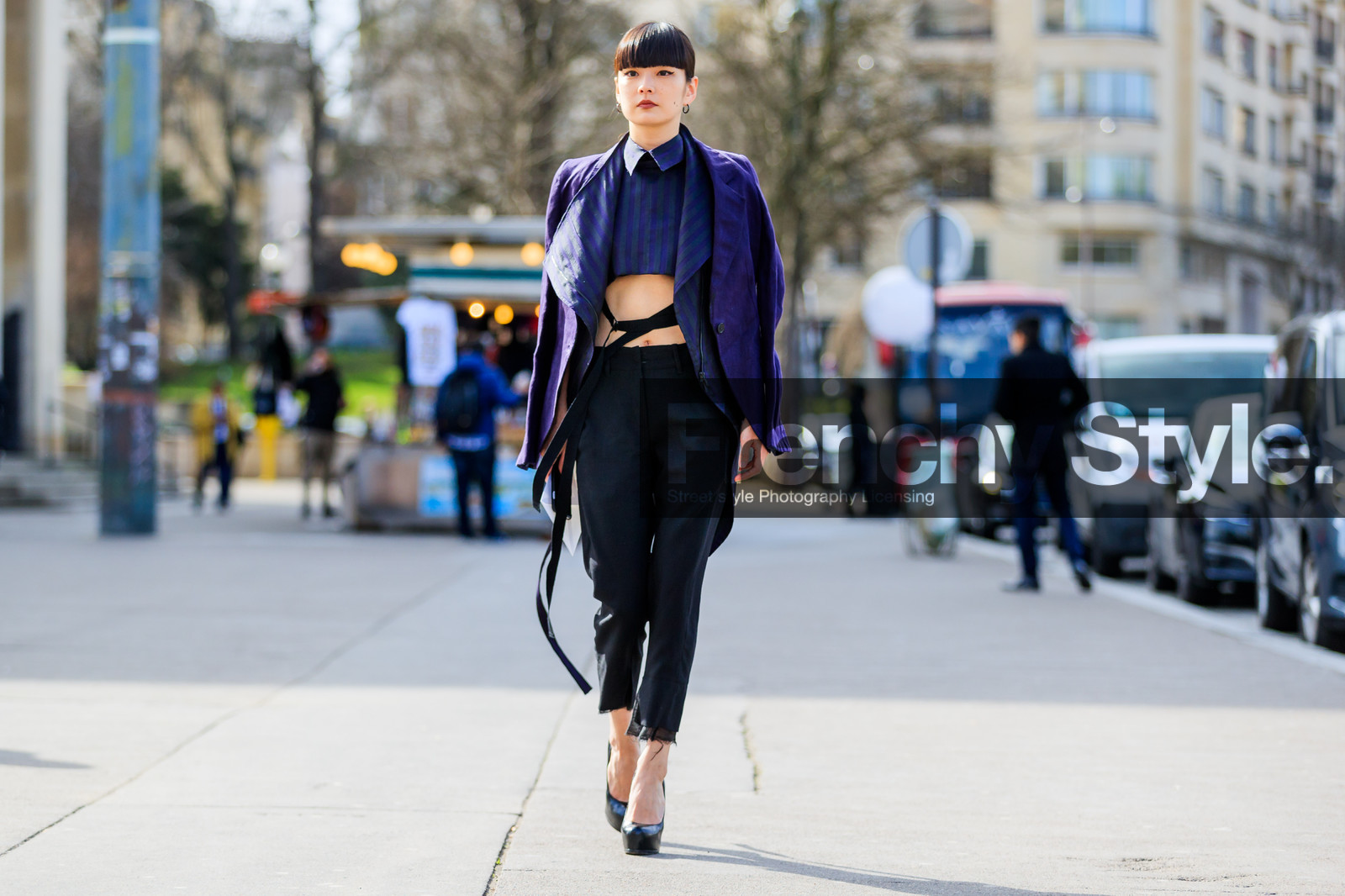 atmosphere details, AUTUMN WINTER 2017-2018, AW 17-18, black pants, black shoes, FALL WINTER 2017-2018, fashion week, frenchystyle, full length, FW, FW 17-18, high heels, horizontal, jonathan paciullo, kozue akimoto, leather shoes, PARIS, PFW, purple jacket, street style, trousers