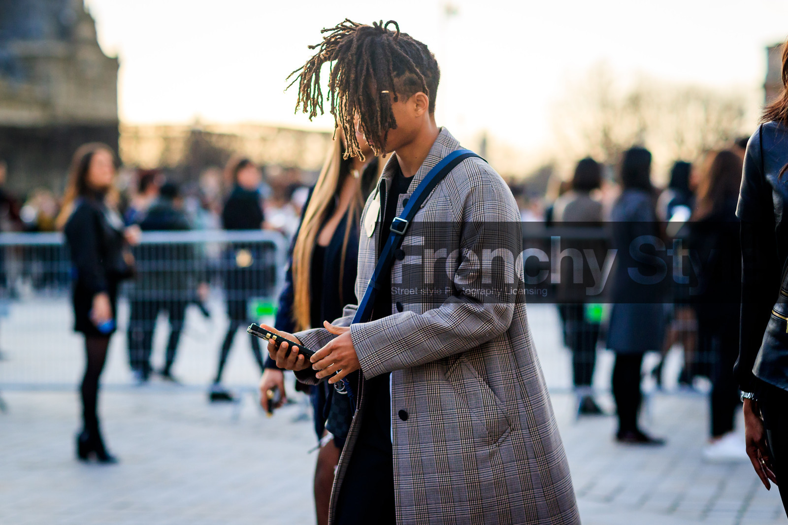 atmosphere details, AUTUMN WINTER 2017-2018, AW 17-18, brown jacket, checked jacket, detail, FALL WINTER 2017-2018, fashion week, frenchystyle, FW, FW 17-18, horizontal, jaden smith, jonathan paciullo, PARIS, PFW, plaid, street style, tartan