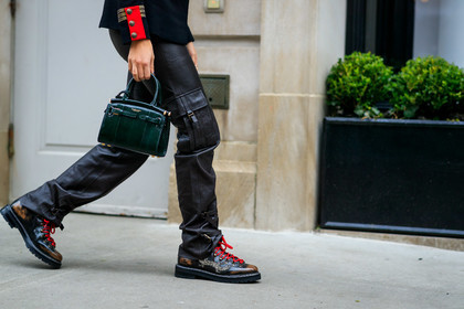 black jacket, black pants, black shoes, brown boot, green bag, leather bag, leather pants, leather shoes, ralph lauren, trousers, xenia adonts, frenchystyle, jonathan paciullo, street style, NYFW, NEW YORK, AUTUMN WINTER 2019-2020, AW 19-20, FALL WINTER 2019-2020, FW 19-20, fashion week, FW, atmosphere details, horizontal, detail