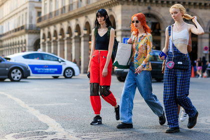 black bag, black shoes, black sneakers, black top, blue denim, blue overall, checked, crop top, denim pants, dyed hair, graphic pants, graphic shirt, jeans, kenzo, leather bag, leather shoes, miu miu, necklace, nike, plaid, printed overall, printed pants, printed shirt, ray ban, red head, red pants, streetwear, sunglasses, sweatpants, tote bag, trousers, white bag, white top, yellow shirt, zip, fashion week, frenchystyle, FW, jonathan paciullo, street style, PFW, PARIS, atmosphere details, horizontal, full length, model, AUTUMN WINTER 2018-2019, FALL WINTER 2018-2019, FW 18-19