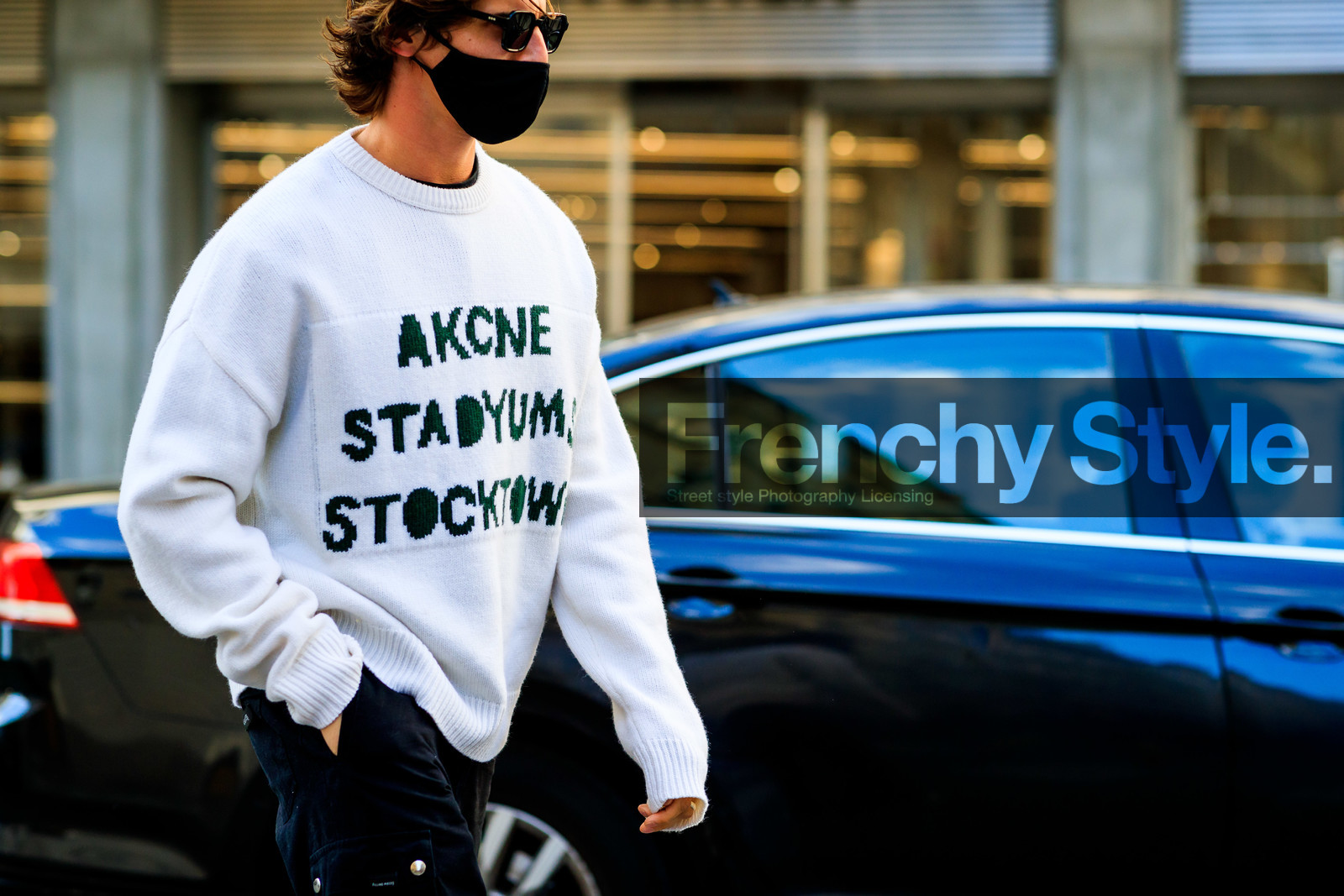 white pullover, letter embroidered pullover, acne studios pullover, jacquard pullover, fashion week, frenchystyle, FW, jonathan paciullo, street style, PFW, PARIS, SPRING SUMMER 2022, SS 22, horizontal, atmosphere details, detail