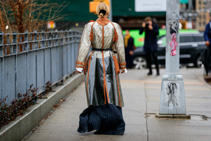 black skirt, fendi, graphic jacket, graphic skirt, leonie hanne, monogram, printed jacket, printed skirt, transparent coat, transparent jacket, trench coat, street style, jonathan paciullo, frenchystyle, NYFW, NEW YORK, AUTUMN WINTER 2019-2020, AW 19-20, FALL WINTER 2019-2020, FW 19-20, fashion week, FW, atmosphere details, horizontal, full length