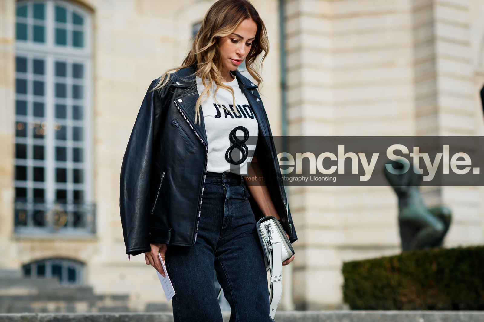 black denim, black jacket, christian dior, denim pants, jeans, leather bag, printed t shirt, trousers, white bag, white t shirt, fashion week, frenchystyle, FW, jonathan paciullo, street style, PFW, PARIS, SPRING SUMMER 2017, SS 17, HAUTE COUTURE, atmosphere details, detail, horizontal