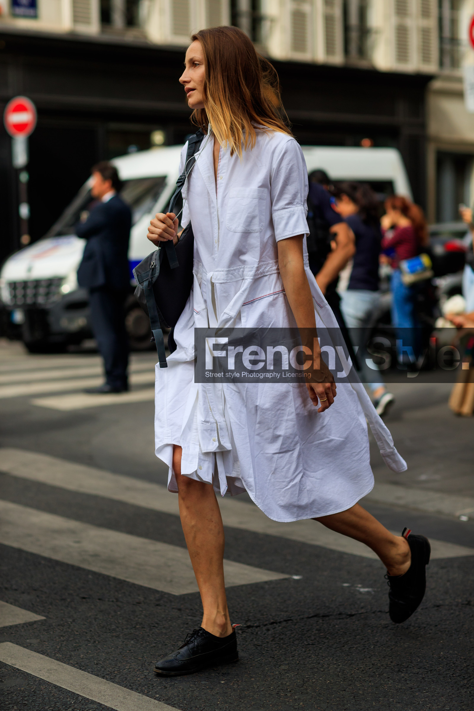 black bag, black shoes, fashion week, frenchystyle, full length, FW, jonathan paciullo, leather bag, leather shoes, MENSWEAR, PARIS, PFW, shirt dress, SPRING SUMMER 2018, SS 18, street style, vertical, white dress