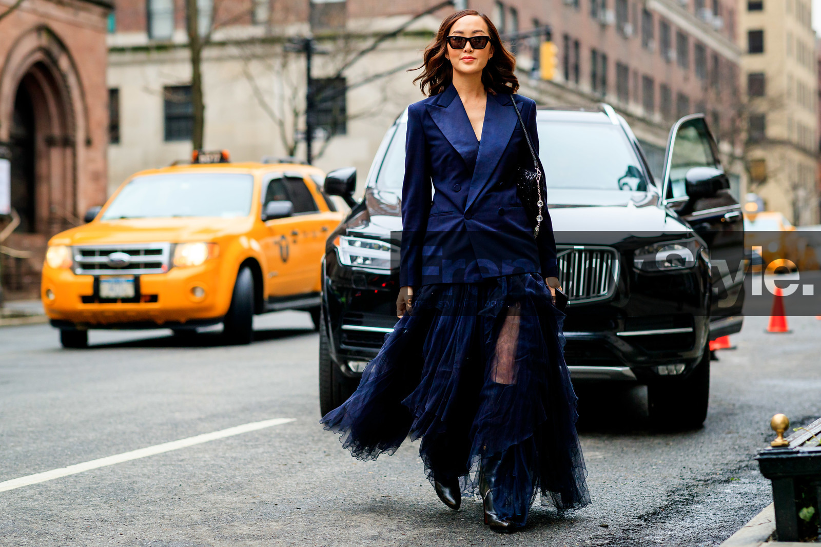 black bag, black shoes, blazer, blue skirt, glitter, high boots, high heels, leather bag, leather shoes, navy jacket, sequined bag, shiny bag, sunglasses, tulle, frenchystyle, jonathan paciullo, street style, NYFW, NEW YORK, AUTUMN WINTER 2019-2020, AW 19-20, FALL WINTER 2019-2020, FW 19-20, fashion week, FW, atmosphere details, horizontal, full length