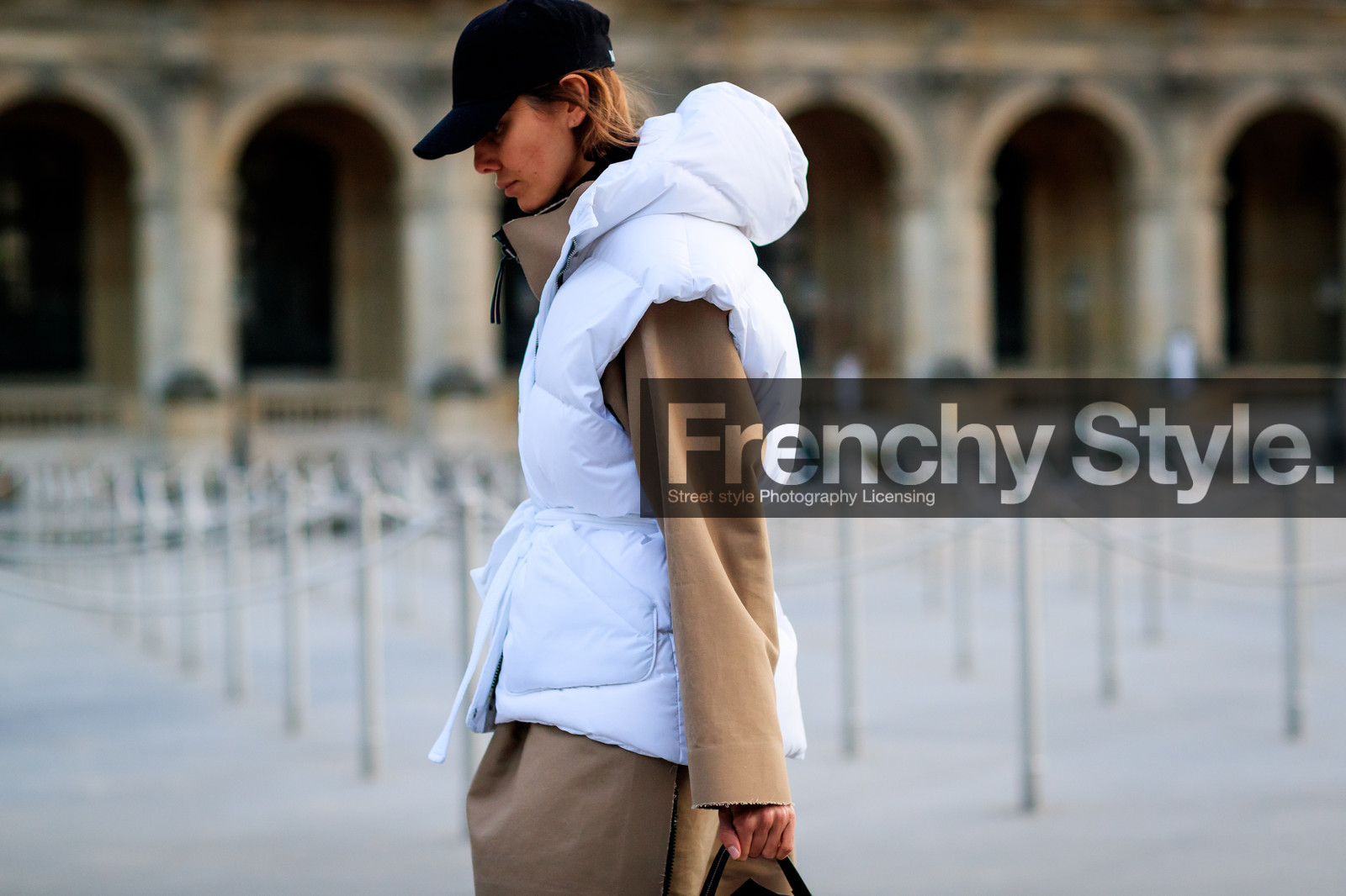 atmosphere details, AUTUMN WINTER 2017-2018, AW 17-18, beige sweater, black cap, detail, down jacket, FALL WINTER 2017-2018, fashion week, frenchystyle, FW, FW 17-18, hood, horizontal, jonathan paciullo, julie pelipas, PARIS, PFW, sleeveless, street style, white jacket