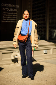 moon shape bag, crossbody bag, camel bag, leather crossbody bag, high waist pants, dark blue pants, straight cut pants, black boots, leather boots, puffed winter jacket, puffed bomber jacket, beige bomber jakcet, blue shirt, embroidered shirt, pearl stud earrings, street style, jonathan paciullo, FW, frenchystyle, fashion week, NYFW, NEW YORK, AUTUMN WINTER 2022-2023, FALL WINTER 2022_2023, FW 22-23, vertical, full length