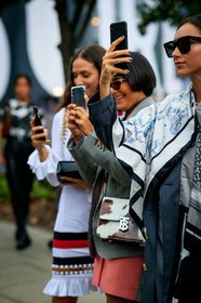 celine sunglasses, black sunglasses, square shape glasses, silk scarf, white scarf, animal printed scarf, blue trench coat, close up detail, iphone, fashion week, frenchystyle, FW, jonathan paciullo, street style, vertical, detail, atmosphere details