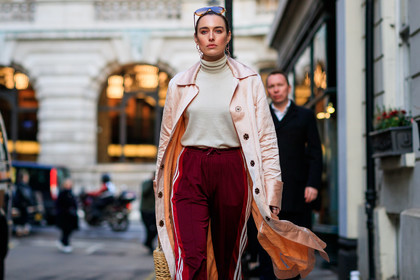 adidas, bordeaux, burgundy, earrings, pink coat, red pants, sunglasses, sweatpants, trousers, white sweater, fashion week, frenchystyle, FW, jonathan paciullo, street style, LFW, LONDON, AUTUMN WINTER 2018-2019, AW 18-19, FALL WINTER 2018-2019, FW 18-19, horizontal, atmosphere details, detail, flora macdonald johnston