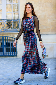 black belt, black top, christian dior, fishnet, gala gonzalez, graphic bag, graphic dress, leather bag, leather belt, leather shoes, multicolor bag, multicolor dress, multicolor shoes, printed bag, printed dress, saddle bag, tie & die, white bag, fashion week, frenchystyle, FW, jonathan paciullo, street style, PFW, PARIS, AUTUMN WINTER 2019-2020, AW 19-20, FALL WINTER 2019-2020, FW 19-20, vertical, full length