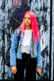 backpack, black bag, black pants, dyed hair, leather bag, model, pink hair, trousers, white t shirt, fashion week, frenchystyle, FW, jonathan paciullo, street style, LFW, LONDON, SPRING SUMMER 2019, SS 19, vertical, detail, atmosphere details