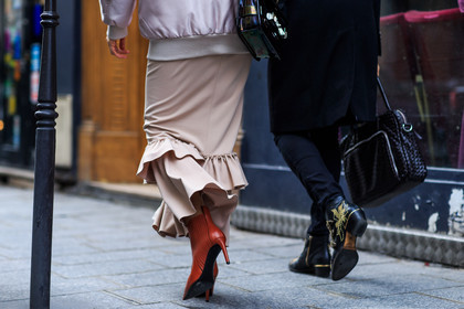 atmosphere details, AUTUMN WINTER 2016-2017, AW 16-17, black bag, bomber jacket, detail, FALL WINTER 2016-2017, fashion week, frenchystyle, FW, FW 16-17, horizontal, jonathan paciullo, leather bag, leather boots, nude skirt, PARIS, PFW, pink jacket, red boots, street style