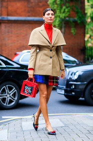 beige jacket, black shoes, blazer, checked skirt, fashion week, frenchystyle, full length, FW, giovanna battaglia, graphic skirt, high heels, jonathan paciullo, leather bag, leather shoes, LFW, LONDON, plaid, pleated skirt, printed skirt, red bag, red sweater, SPRING SUMMER 2018, SS 18, street style, tartan, turtleneck sweater, vertical