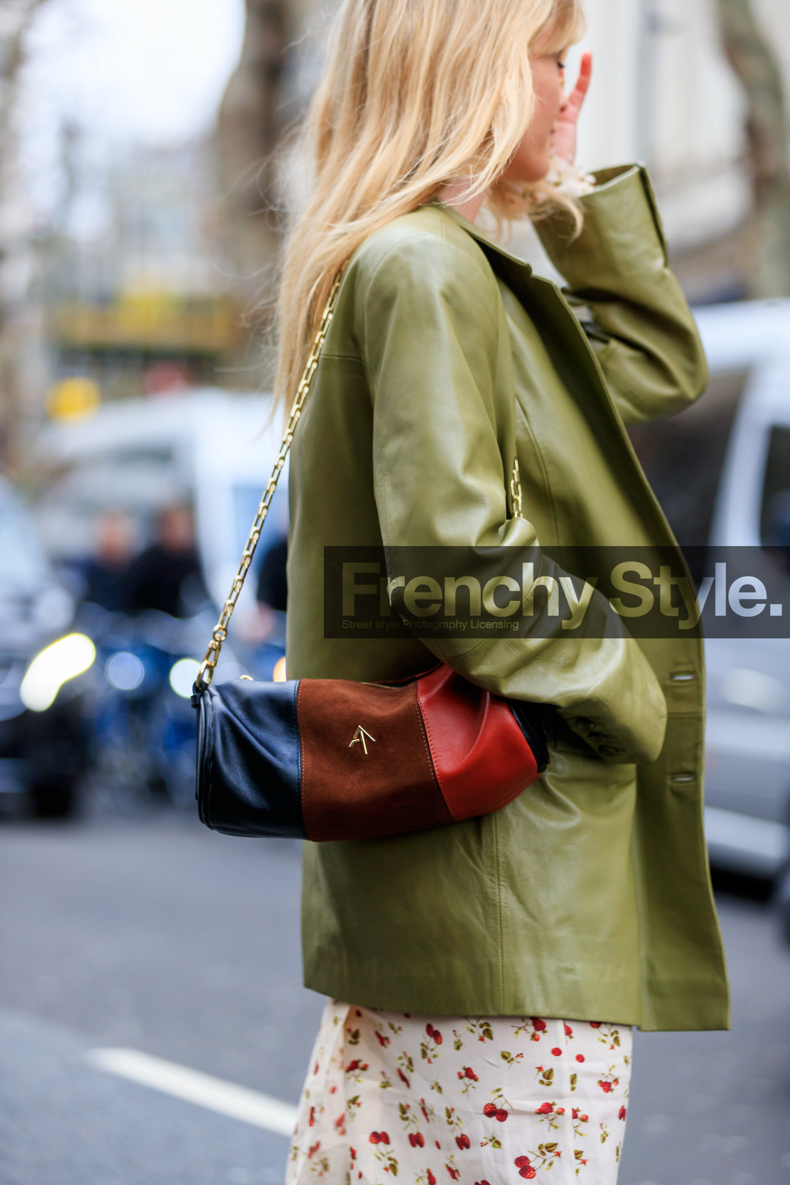jeanette madsen, light green jacket, light green leather jacket, leather jacket, bag detail, close up detail, shoulder bag, golden chain strap bag, black leather bag, camel suede bag, red leather bag, striped bag, fashion week, frenchystyle, FW, jonathan paciullo, street style, LFW, LONDON, AUTUMN WINTER 2020-2021, FALL WINTER 2020-2021, FW 20-21, vertical, atmosphere details, detail