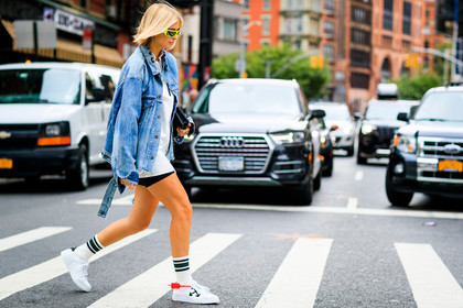 adidas, black bag, black shorts, blue denim, christian dior, denim jacket, leather bag, leather shoes, off white, sunglasses, white sneakers, white socks, xenia adonts, street style, jonathan paciullo, FW, frenchystyle, fashion week, NYFW, NEW YORK, SPRING SUMMER 2019, SS 19, atmosphere details, horizontal, full length