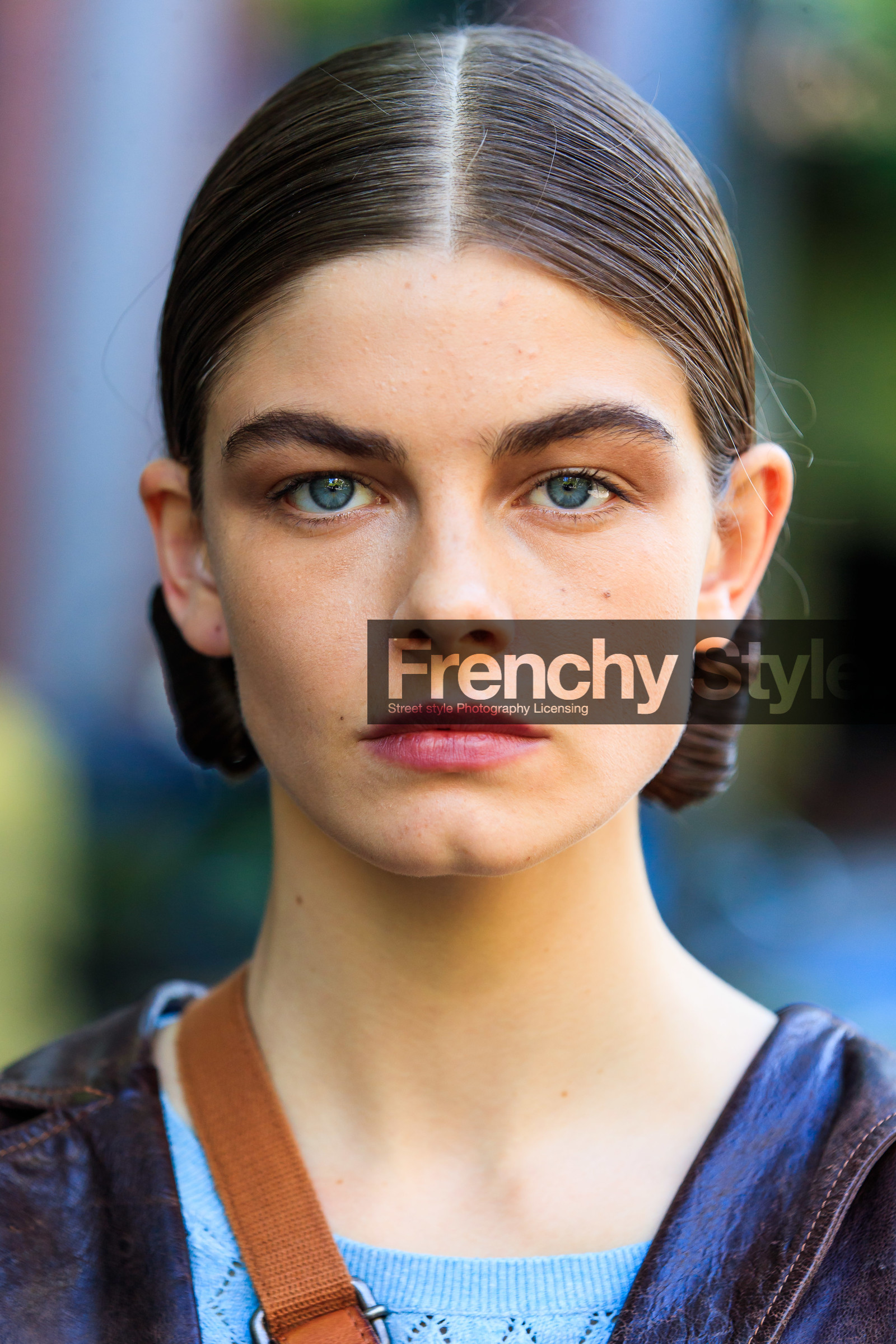close up detail, hair details, make up, make up details, fashion week, frenchystyle, FW, jonathan paciullo, street style, MFW, MILAN, SPRING SUMMER 2021, SS 21, vertical, detail, portrait, model