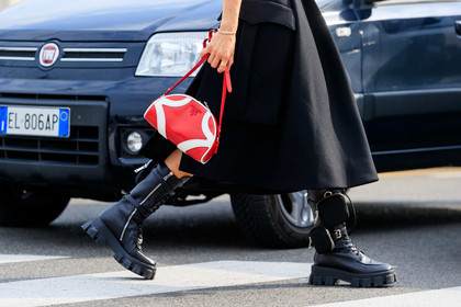 caro daur, prada total look, prada bag, prada shoes, prada dress, black dress, sleeveless dress, strapless dress, long dress, black leather boots, laced boots, big sole boots, red leather bag, bowling bag, hand bag, white leather bag, ankle bag, mini bag, fashion week, frenchystyle, FW, jonathan paciullo, street style, MFW, MILAN, SPRING SUMMER 2020, SS 20