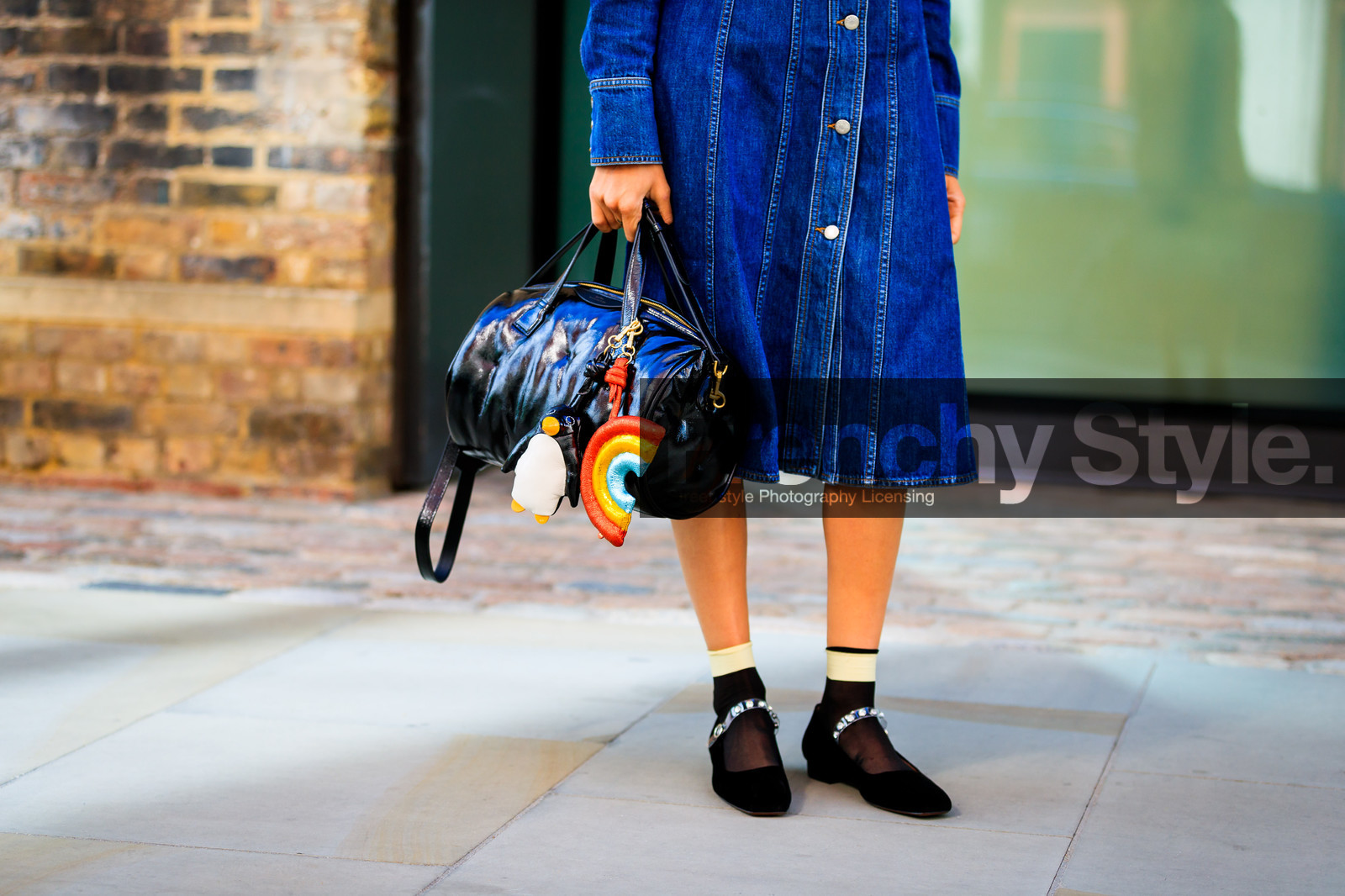 babies, black bag, black shoes, black socks, blanca miro scrimieri, blue denim, denim dress, leather bag, leather shoes, rainbow, fashion week, frenchystyle, FW, jonathan paciullo, street style, LFW, LONDON, SPRING SUMMER 2019, SS 19, atmosphere details, horizontal, detail