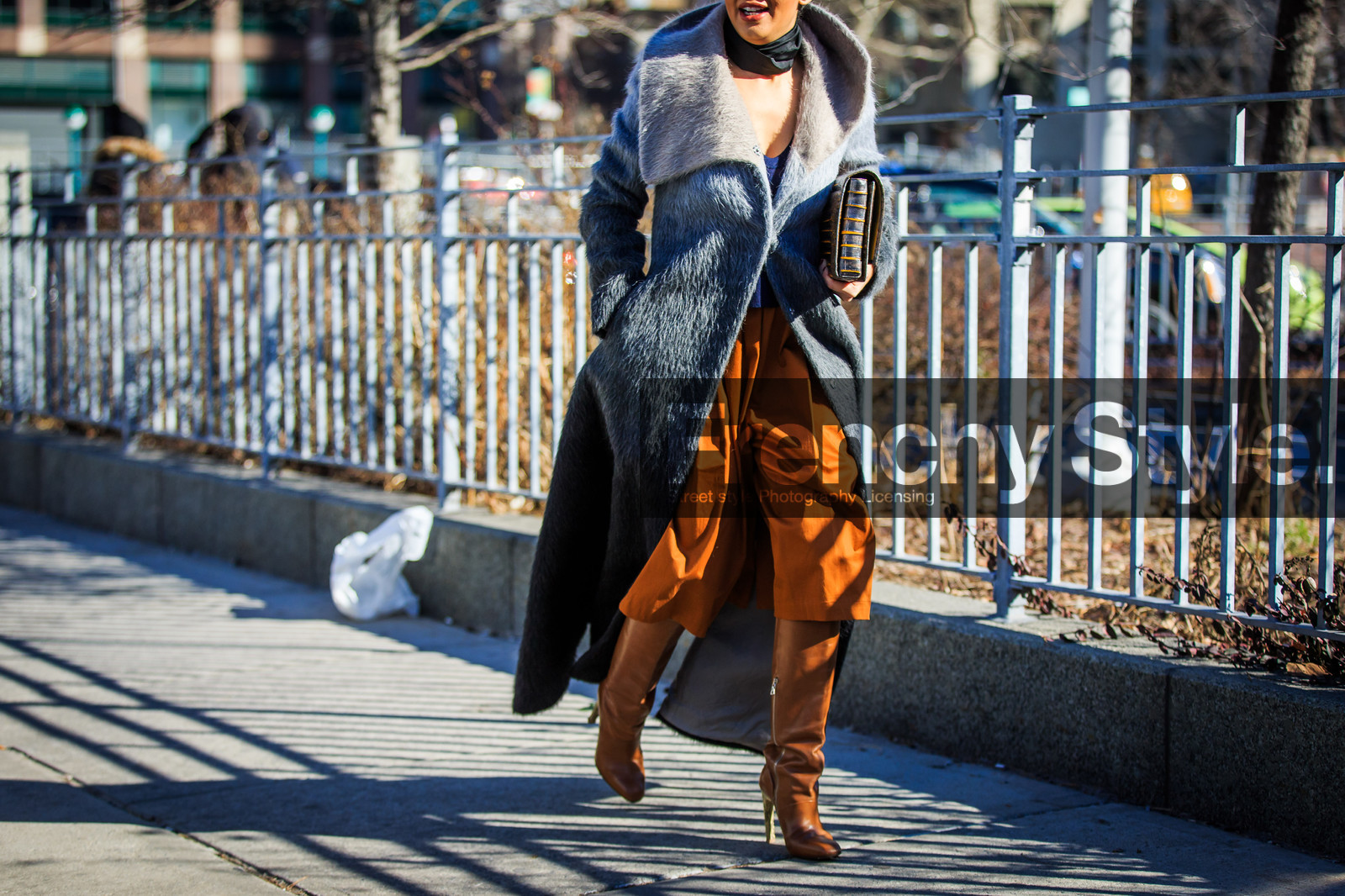 atmosphere details, AUTUMN WINTER 2016-2017, AW 16-17, black scarf, camel boots, camel pants, detail, fashion week, frenchystyle, fur coat, FW, FW 16-17, grey coat, high boots, high heels, horizontal, jonathan paciullo, leather boots, leather clutch, nausheen shah, NEW YORK, NYFW, street style, woman