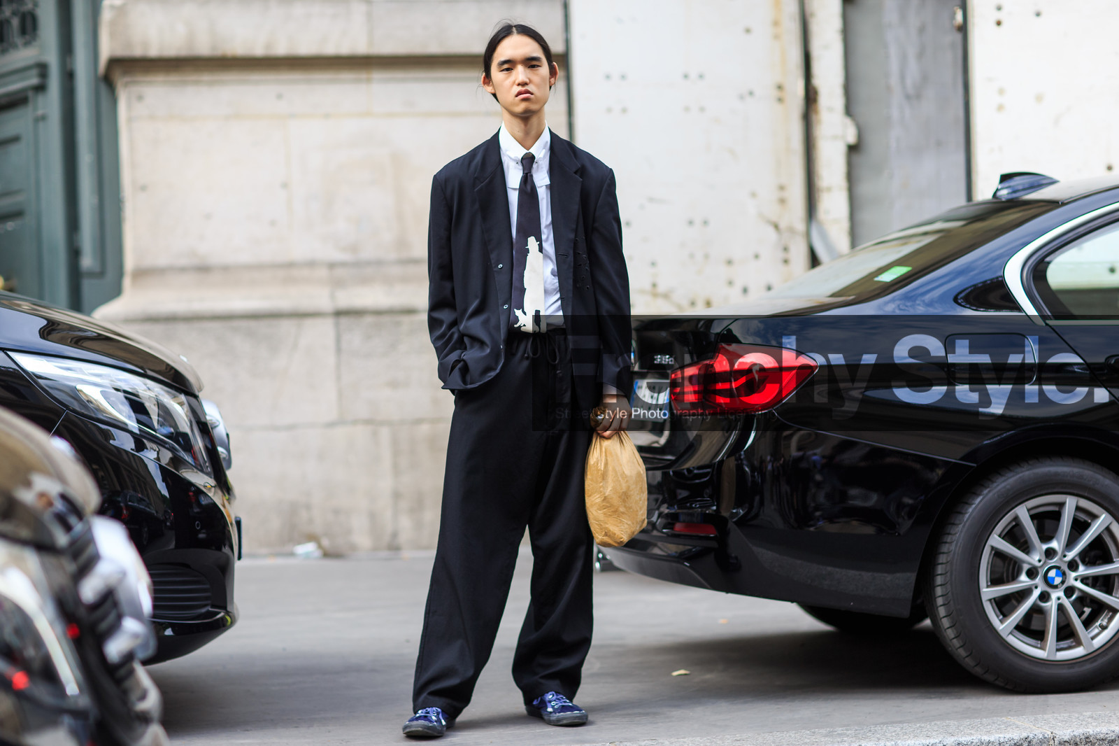 atmosphere details, black jacket, black pants, black tie, blazer, fashion week, frenchystyle, full length, FW, horizontal, jonathan paciullo, MENSWEAR, oversize, PARIS, PFW, SPRING SUMMER 2017, SS 17, street style, trousers