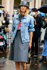alexandra golovanoff, black hat, maison michel hat, light blue jacket, denim, denim jacket, strassed jacket, grey skirt, miu miu jacket, sharp end shoes, mid long skirt, grey t-shirt, printed t-shirt, PARIS, PFW, SPRING SUMMER 2020, SS 20, fashion week, frenchystyle, FW, jonathan paciullo, street style, vertical, atmosphere details, detail