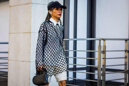 handbag, black, hat, fishnet, shorts, white, shirt, knits, knitted shirt, knitted top, fashion week, frenchystyle, FW, jonathan paciullo, street style, SPRING SUMMER 2022, SS 22, LFW, LONDON, horizontal, atmosphere details, detail