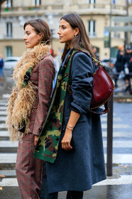 julia haghjoo, sylvia haghjoo, red jacket, red pants, red suits, checked jacket, checked pants, checked suits, feather scarf, beige scarf, striped scarf, green scarf, black scarf, belted jacket, dark grey coat, military printed scarf, burgundy leather bag, isabel marant bag, studs details bag, shoulder bag, celine bracelet, silver bracelet, silvered bracelet, golden bracelet, knot details, knotted bracelet, PARIS, PFW, SPRING SUMMER 2020, SS 20, fashion week, frenchystyle, FW, jonathan paciullo, street style, vertical, atmosphere details, detail
