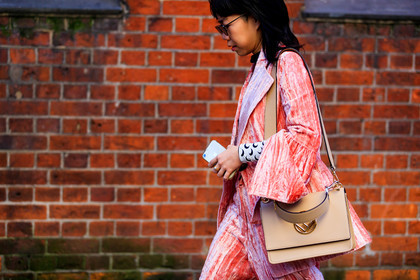 beige bag, fendi, leather bag, marine serre, pink jacket, pink pants, pink suit, sunglasses, trousers, velvet, street style, jonathan paciullo, FW, frenchystyle, fashion week, LFW, LONDON, AUTUMN WINTER 2019-2020, AW 19-20, FW 19-20, FALL WINTER 2019-2020, horizontal, atmosphere details, detail