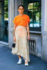 black bag, leather bag, floral, flowers, leather shoes, nike, off white, orange top, printed skirt, sunglasses, tattoos, white sneakers, street style, jonathan paciullo, FW, frenchystyle, fashion week, MFW, MILAN, SPRING SUMMER 2019, SS 19, vertical, full length