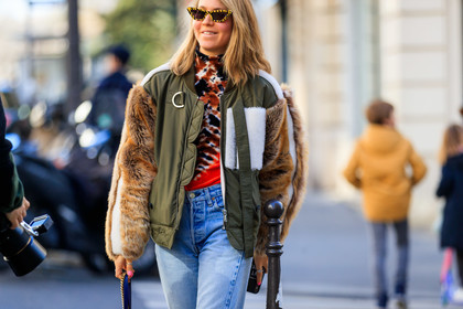 blue denim, bomber jacket, brown fur, denim pants, graphic jacket, green jacket, jeans, jessica minkoff, printed jacket, printed top, red top, sunglasses, tie & die, trousers, fashion week, frenchystyle, FW, jonathan paciullo, street style, PFW, PARIS, AUTUMN WINTER 2019-2020, AW 19-20, FALL WINTER 2019-2020, FW 19-20, horizontal, atmosphere details, detail