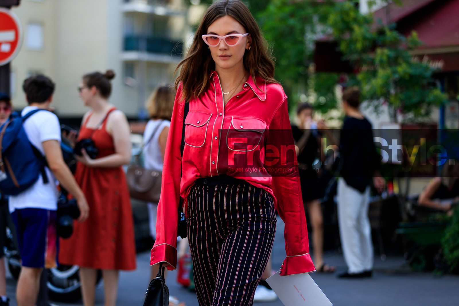 black bag, black pants, graphic pants, printed pants, red shirt, striped pants, sunglasses, trousers, tucked in, fashion week, frenchystyle, FW, jonathan paciullo, street style, PFW, PARIS, atmosphere details, horizontal, detail, AUTUMN WINTER 2018-2019, FALL WINTER 2018-2019, FW 18-19, madelynn furlong
