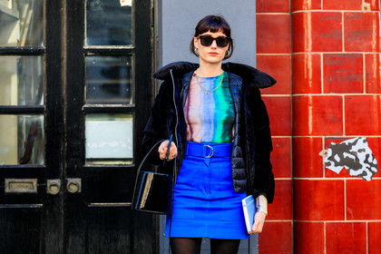black bag, black jacket, blue skirt, blue t shirt, down jacket, leather bag, necklace, sunglasses, tie & die, tights, velvet, fashion week, frenchystyle, FW, jonathan paciullo, street style, LFW, LONDON, AUTUMN WINTER 2019-2020, AW 19-20, FW 19-20, FALL WINTER 2019-2020, horizontal, atmosphere details, detail