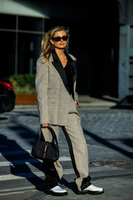 details, full black look, black pants, white striped pants, dual toned suit, grey suit, gucci logo bag, gucci handbag, black handbag, white boots, white shoes, black sunglasses, silver loops, silver earrings, silver creole, black tanktop, xenia adonts, street style, jonathan paciullo, FW, frenchystyle, fashion week, NYFW, NEW YORK, AUTUMN WINTER 2022-2023, FALL WINTER 2022_2023, FW 22-23, vertical, full length