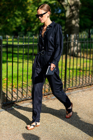 black jumpsuit, black shoes, jo ellison, leather shoes, sunglasses, tone on tone, total look black, trousers, fashion week, frenchystyle, FW, jonathan paciullo, street style, LFW, LONDON, SPRING SUMMER 2019, SS 19, vertical, full length
