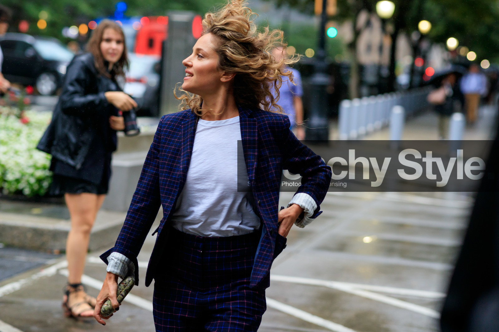 blue jacket, blue pants, blue suit, checked, checked suit, graphic jacket, graphic suit, plaid, printed jacket, printed suit, trousers, white t shirt, fashion week, frenchystyle, FW, jonathan paciullo, street style, NEW YORK, NYFW, SPRING SUMMER 2020, SS 20, horizontal, atmosphere details, detail