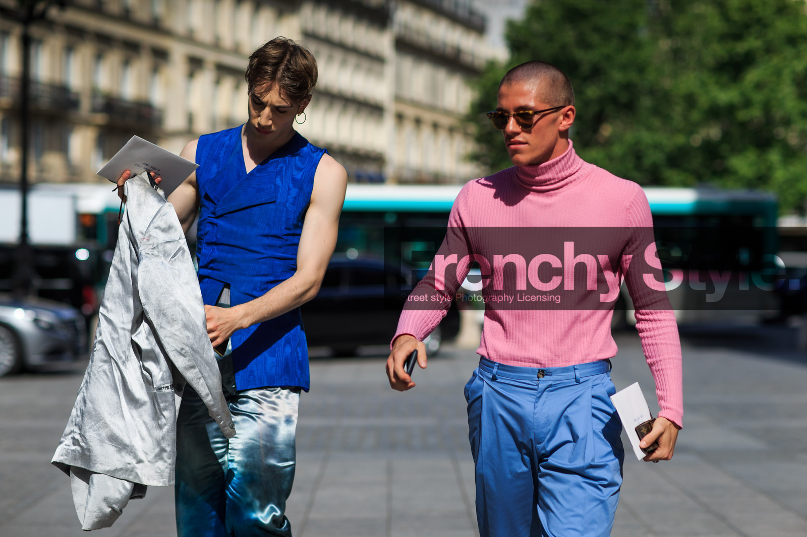 atmosphere details, blue pants, blue tank top, detail, fashion week, frenchystyle, FW, horizontal, jonathan paciullo, MENSWEAR, PARIS, PFW, pink sweater, shiny pants, silver jacket, silver pants, SPRING SUMMER 2017, SS 17, street style, sunglasses, trousers, turtleneck sweater