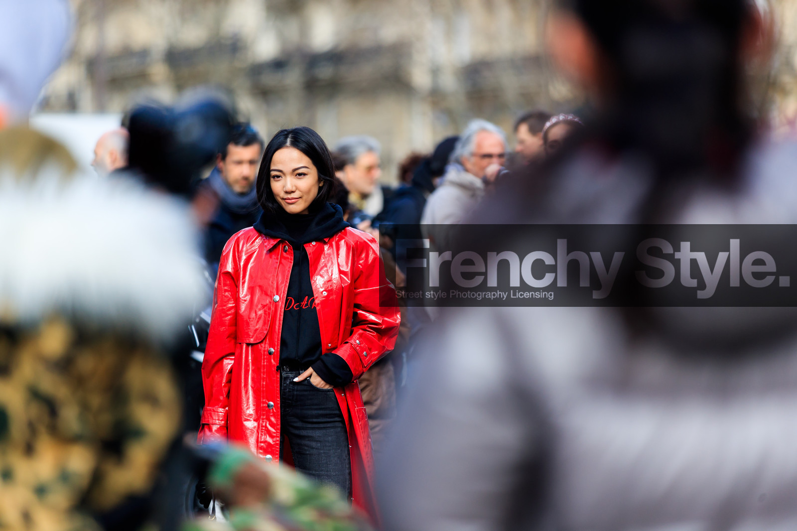 atmosphere details, AUTUMN WINTER 2017-2018, AW 17-18, black denim, black sweater, denim pants, detail, FALL WINTER 2017-2018, fashion week, frenchystyle, FW, FW 17-18, hoodie, horizontal, jeans, jonathan paciullo, leather coat, PARIS, PFW, red coat, street style, trousers, vinyl, yoyo cao