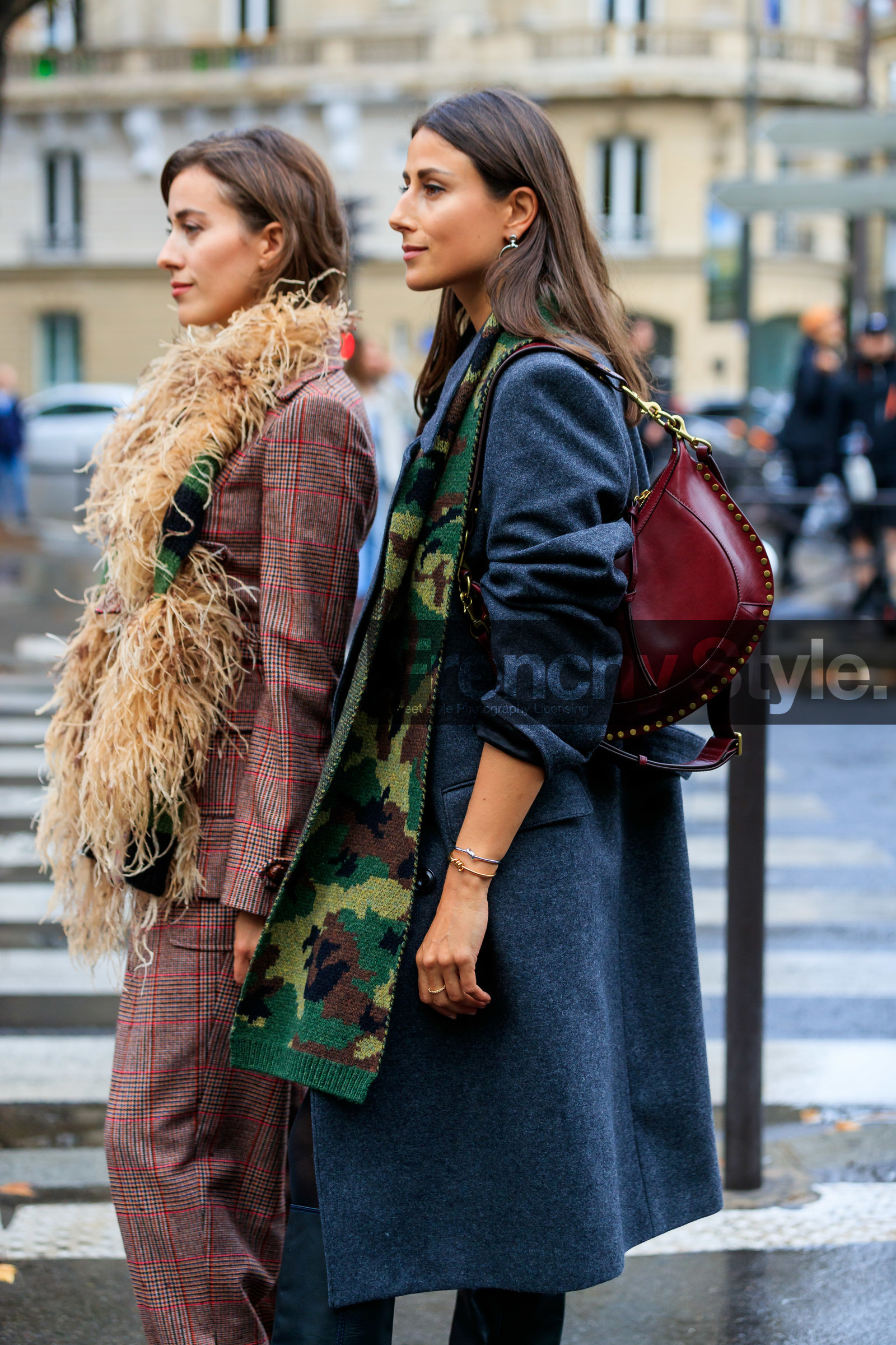 julia haghjoo, sylvia haghjoo, red jacket, red pants, red suits, checked jacket, checked pants, checked suits, feather scarf, beige scarf, striped scarf, green scarf, black scarf, belted jacket, dark grey coat, military printed scarf, burgundy leather bag, isabel marant bag, studs details bag, shoulder bag, celine bracelet, silver bracelet, silvered bracelet, golden bracelet, knot details, knotted bracelet, PARIS, PFW, SPRING SUMMER 2020, SS 20, fashion week, frenchystyle, FW, jonathan paciullo, street style, vertical, atmosphere details, detail