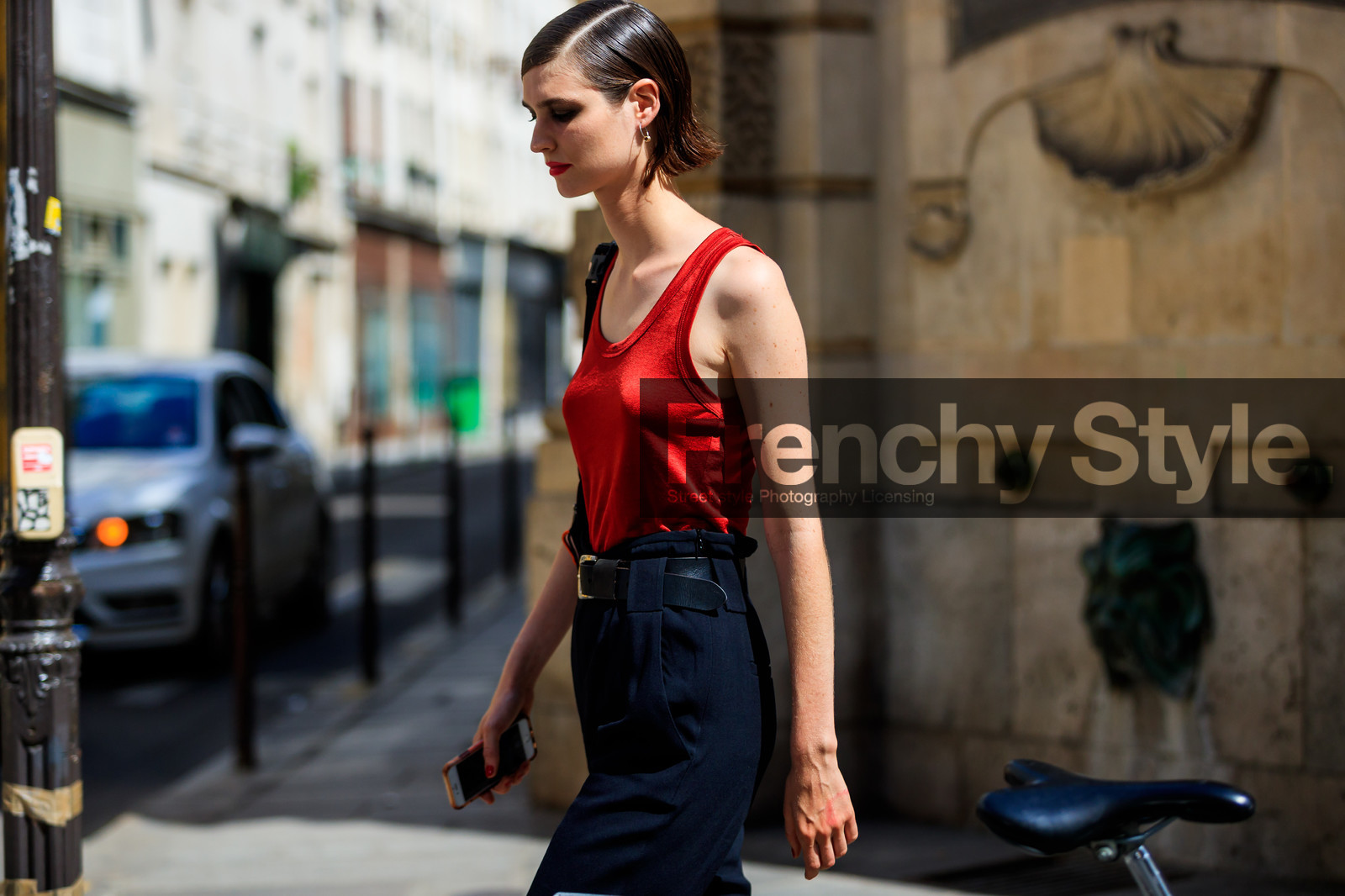 black belt, black pants, eyeshadow, leather belt, red top, wet hair, PFW, fashion week, frenchystyle, FW, jonathan paciullo, street style, PARIS, horizontal, atmosphere details, detail, model, AUTUMN WINTER 2018-2019, FALL WINTER 2018-2019, FW 18-19